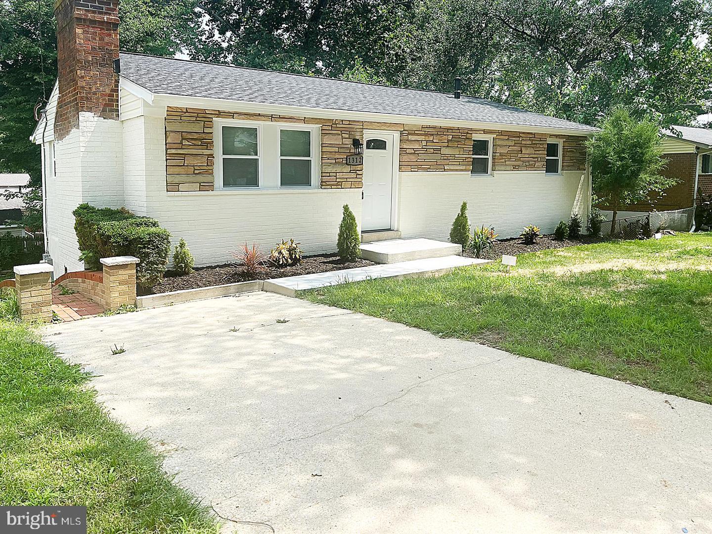 1312 WOODLARK DRIVE