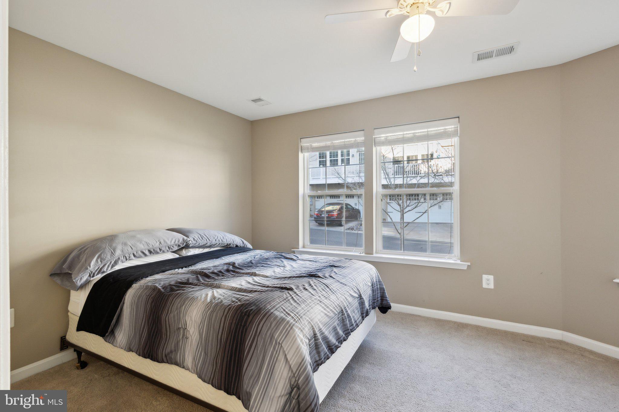 MADISON CRESCENT - Residential