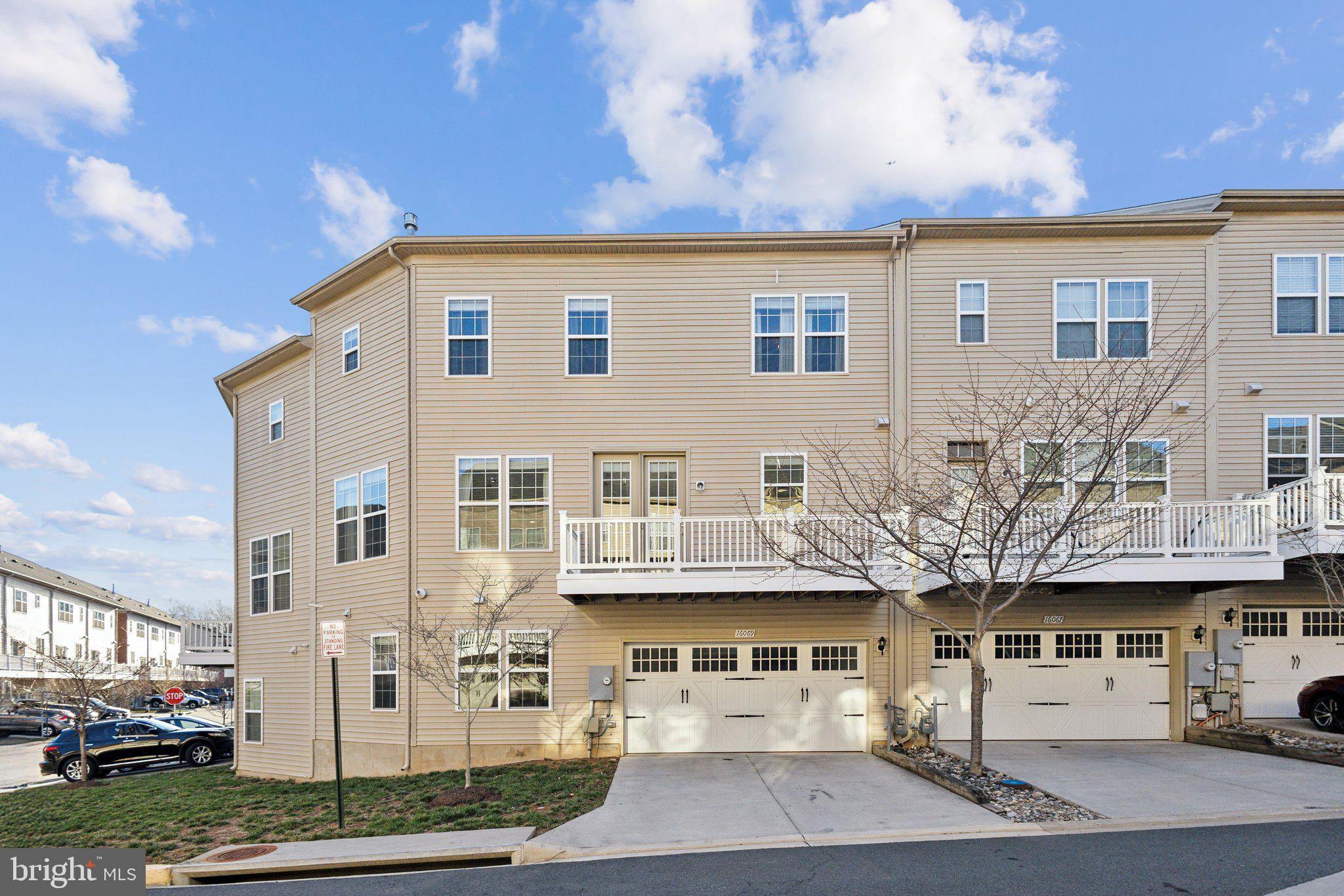 MADISON CRESCENT - Residential