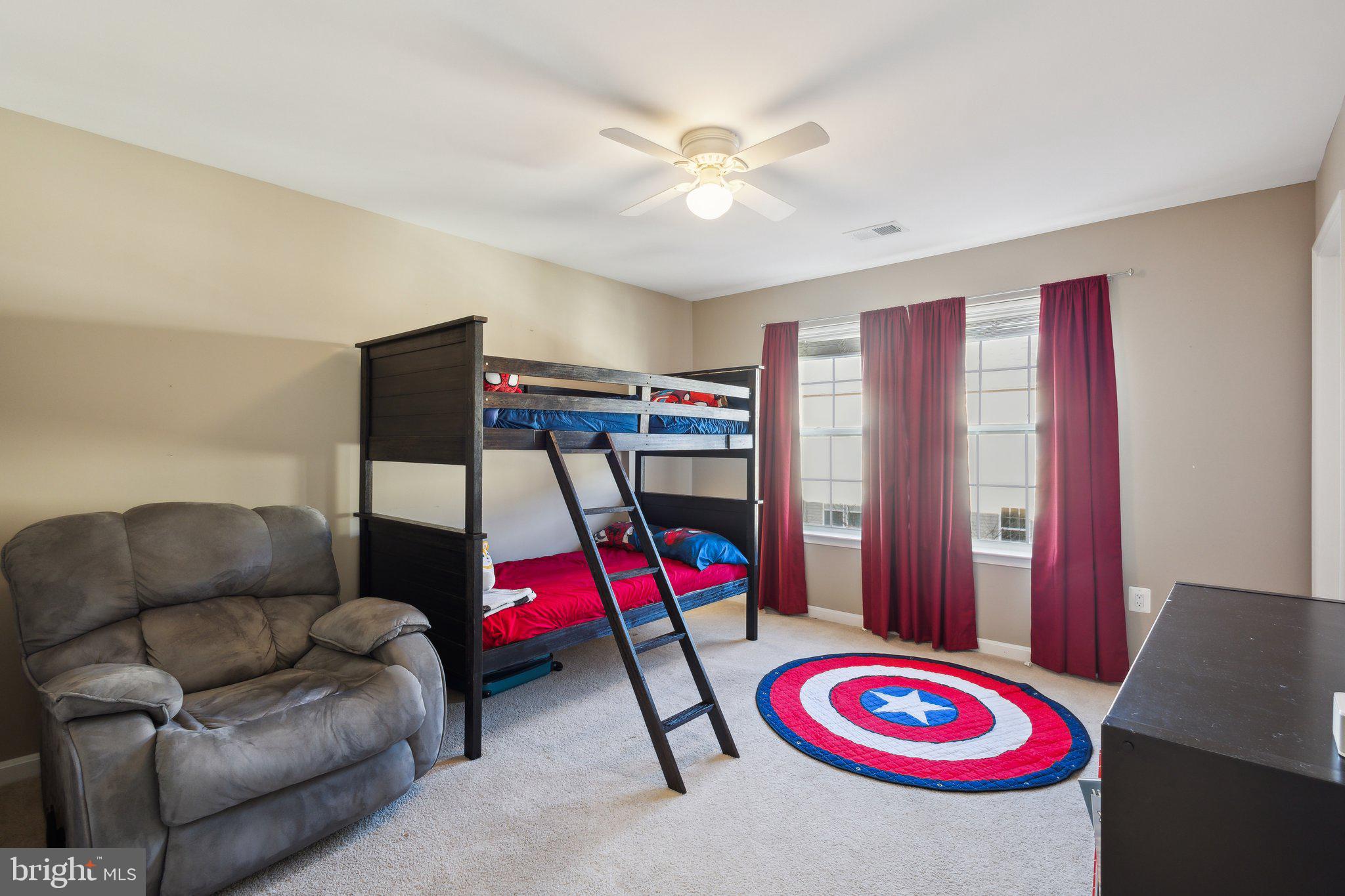 MADISON CRESCENT - Residential