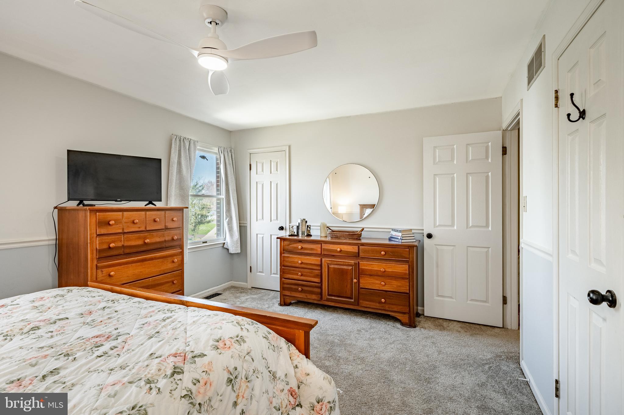 STRAWBERRY FIELDS - Residential
