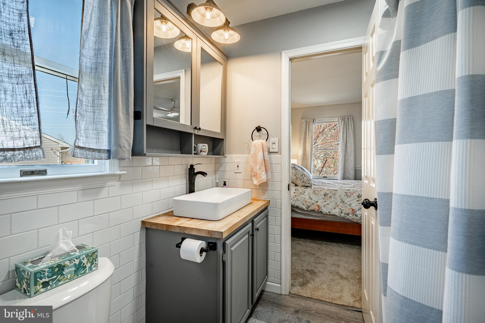 STRAWBERRY FIELDS - Residential