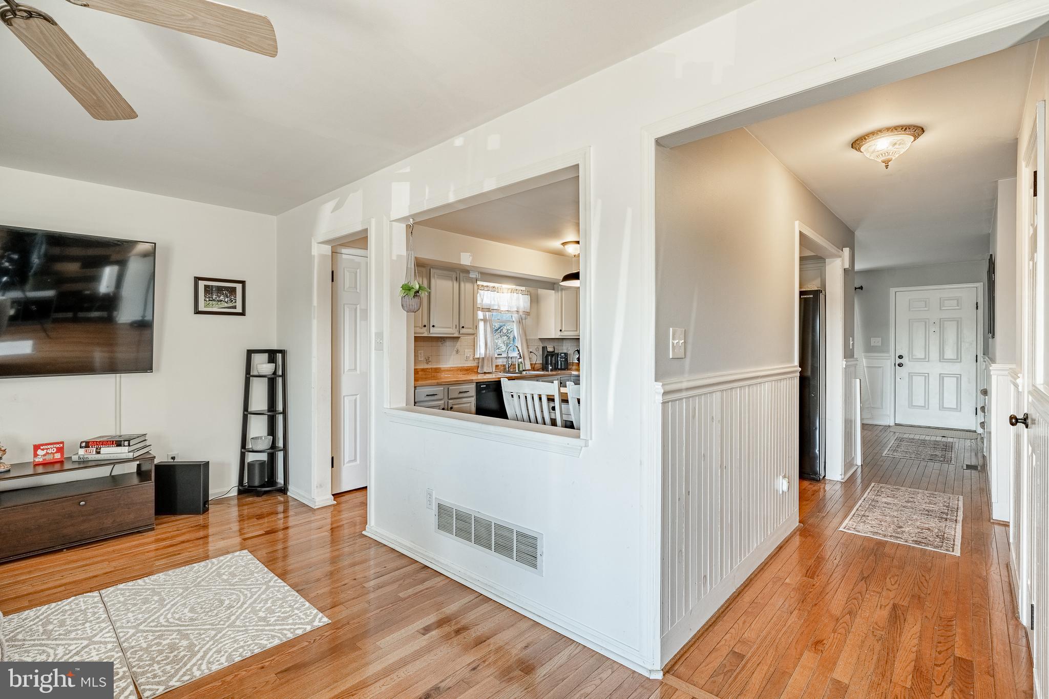 STRAWBERRY FIELDS - Residential