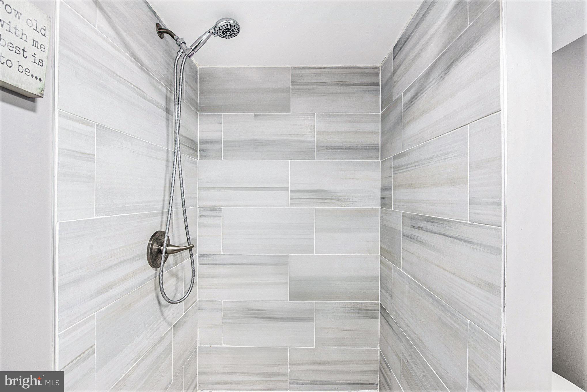 CONSHOHOCKEN - Residential Lease