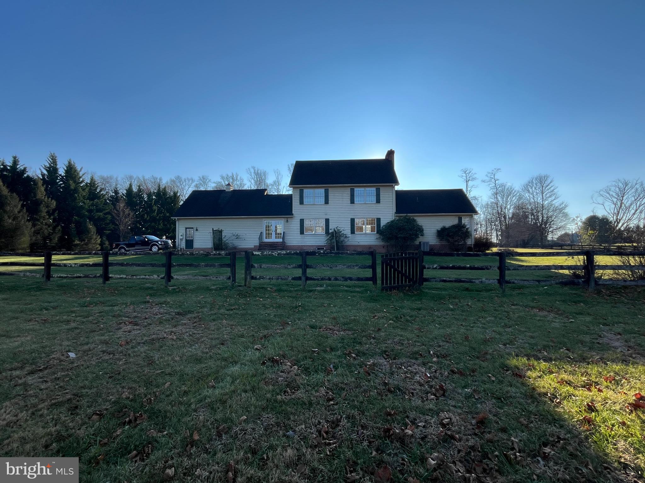 HUNTING HILL FARMS - Residential