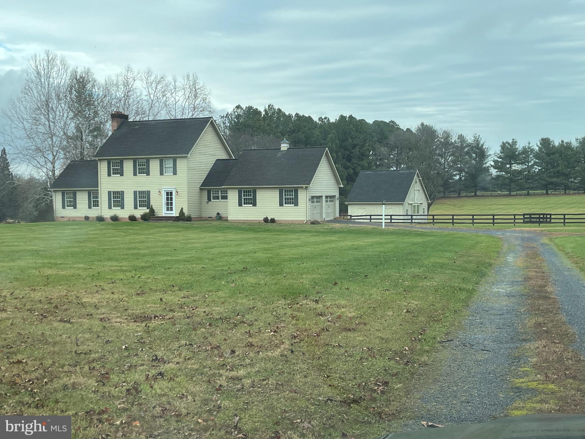 HUNTING HILL FARMS - Residential