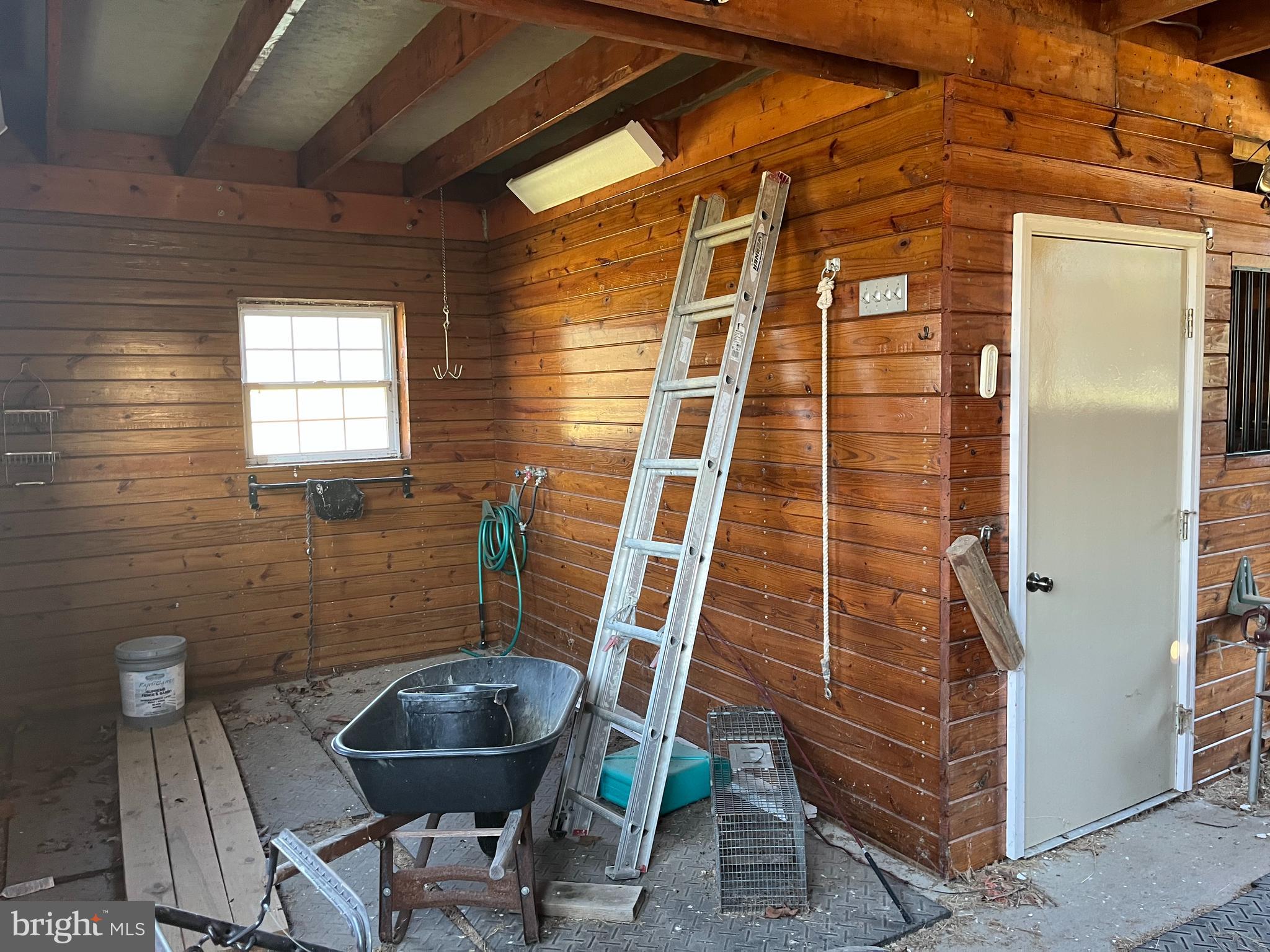 HUNTING HILL FARMS - Residential