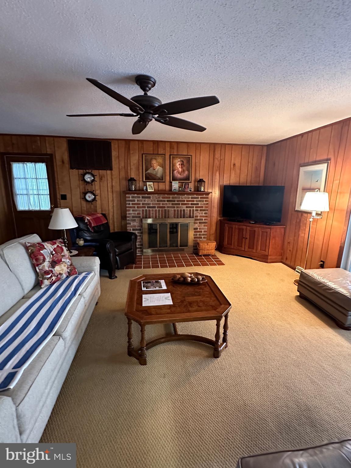 ESPERANZA FARMS - Residential