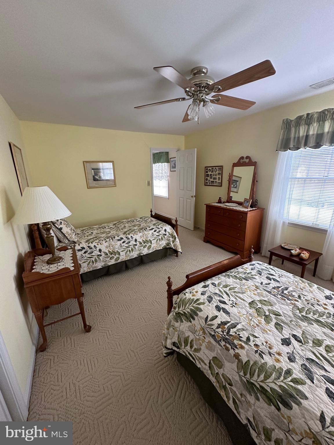 ESPERANZA FARMS - Residential