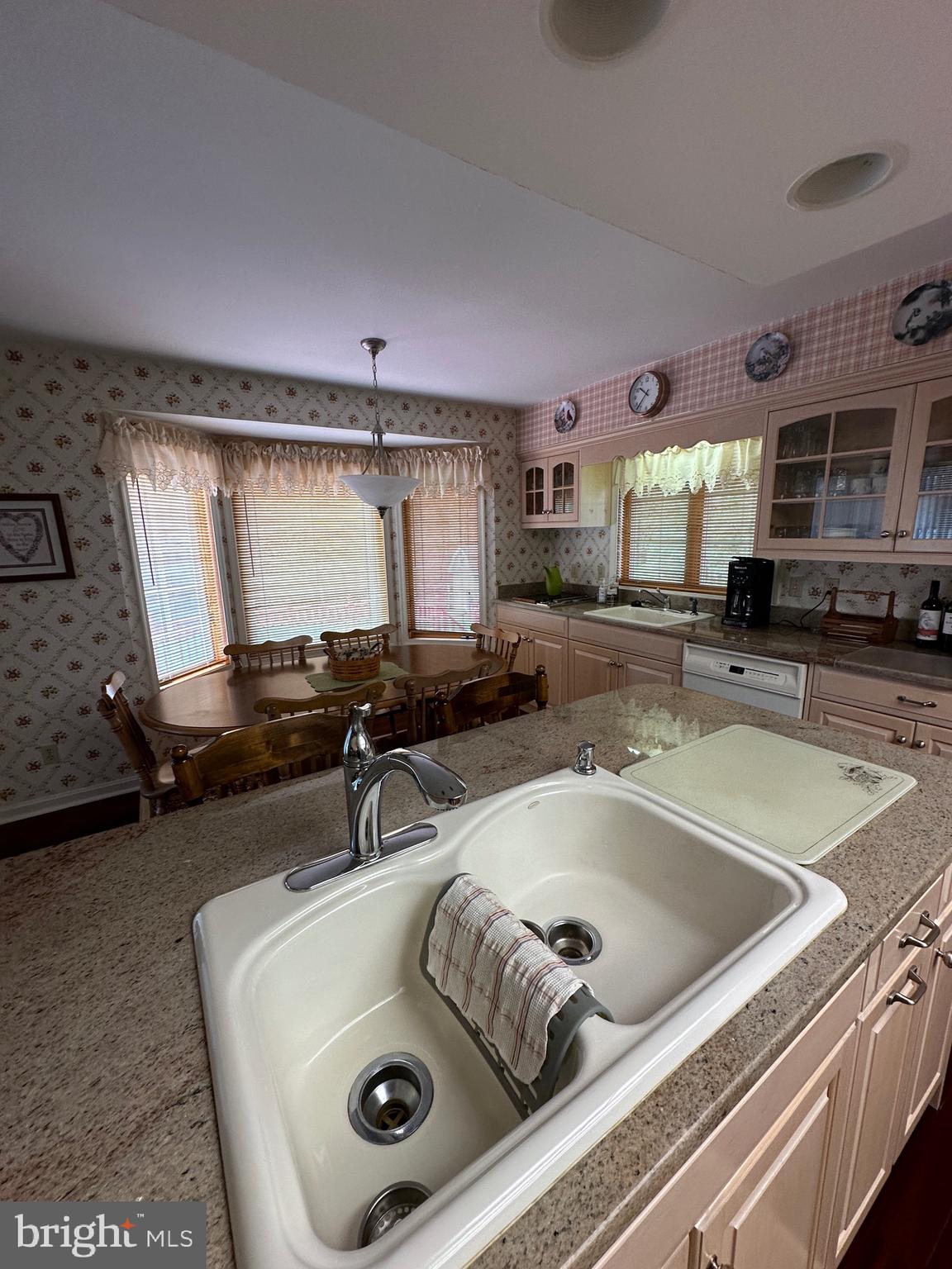 ESPERANZA FARMS - Residential