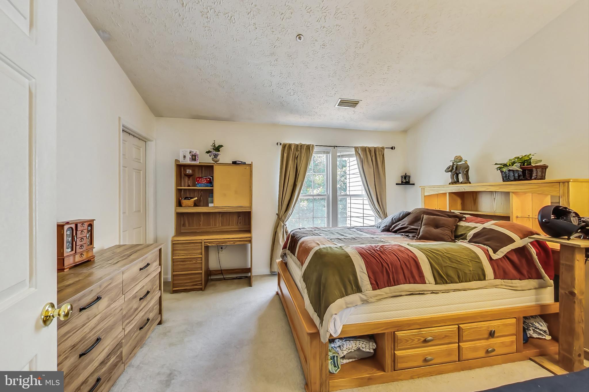 PINEY ORCHARD - Residential