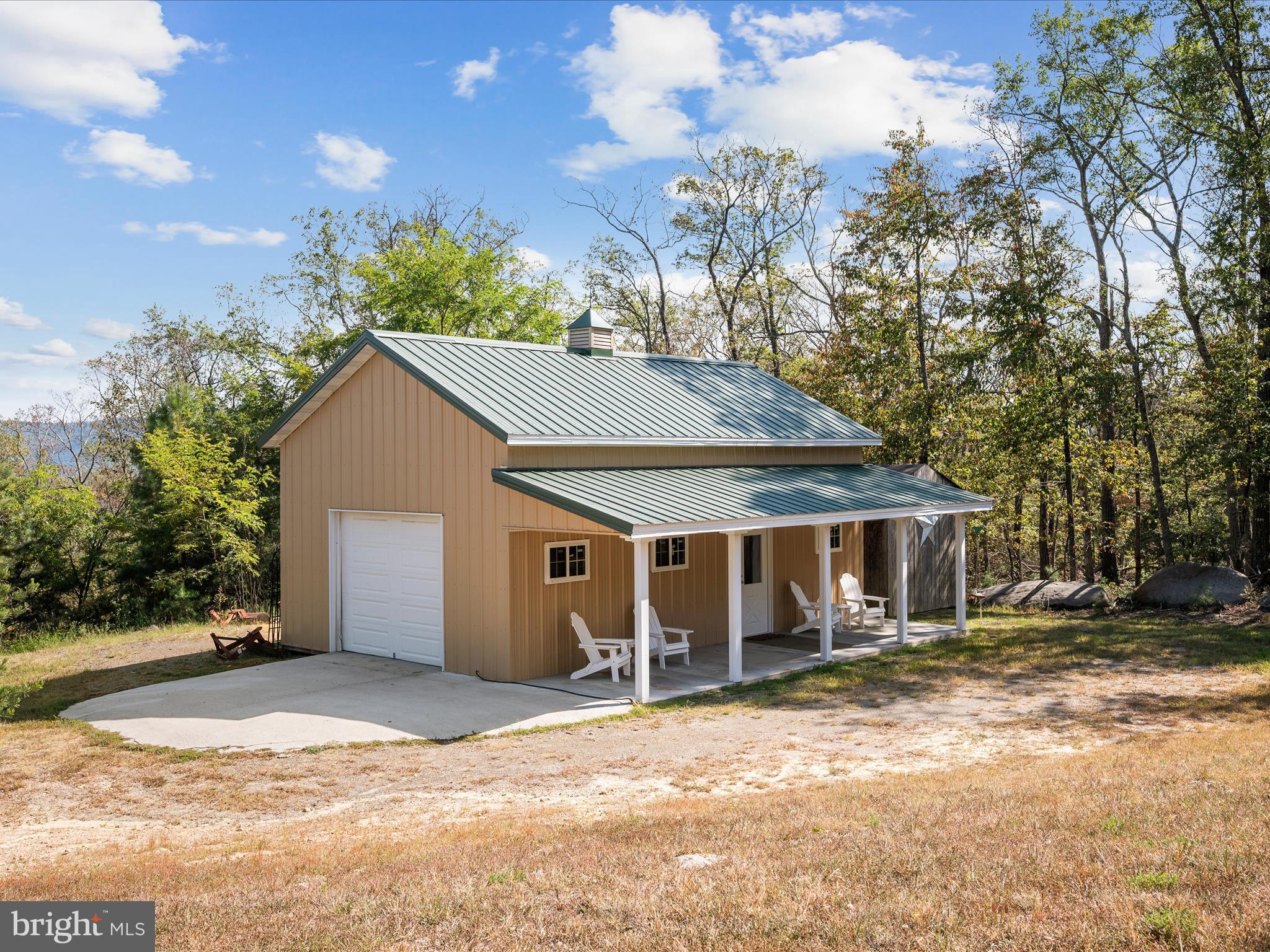 RIVER RIDGE - Residential