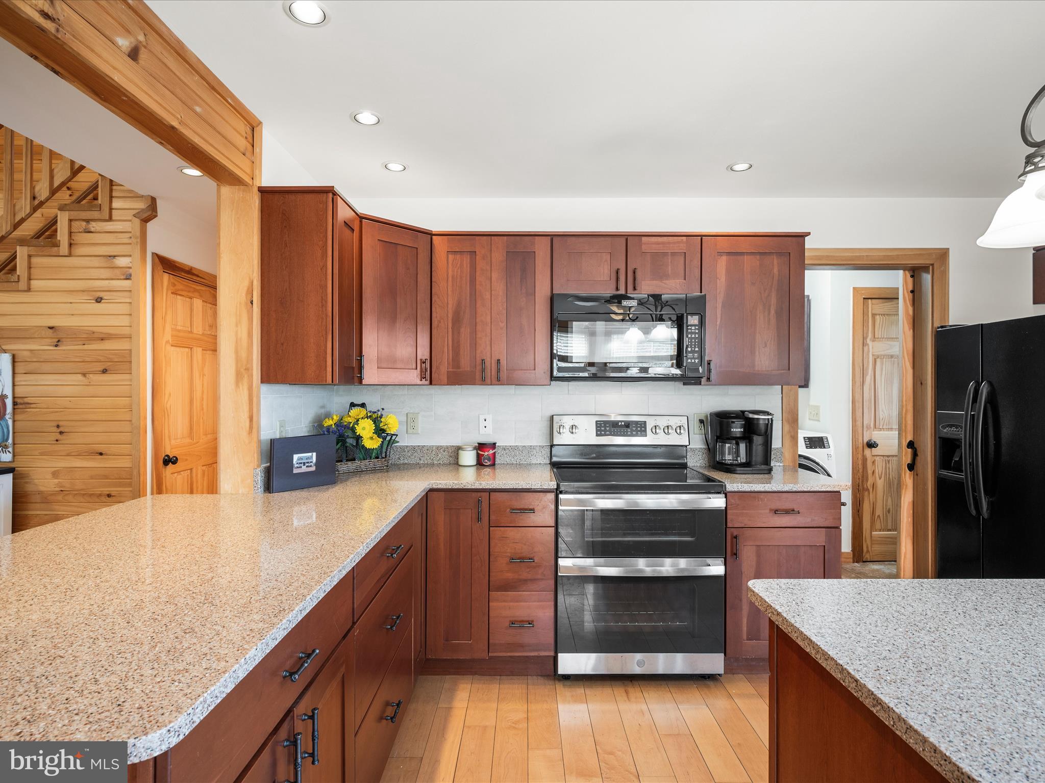 RIVER RIDGE - Residential