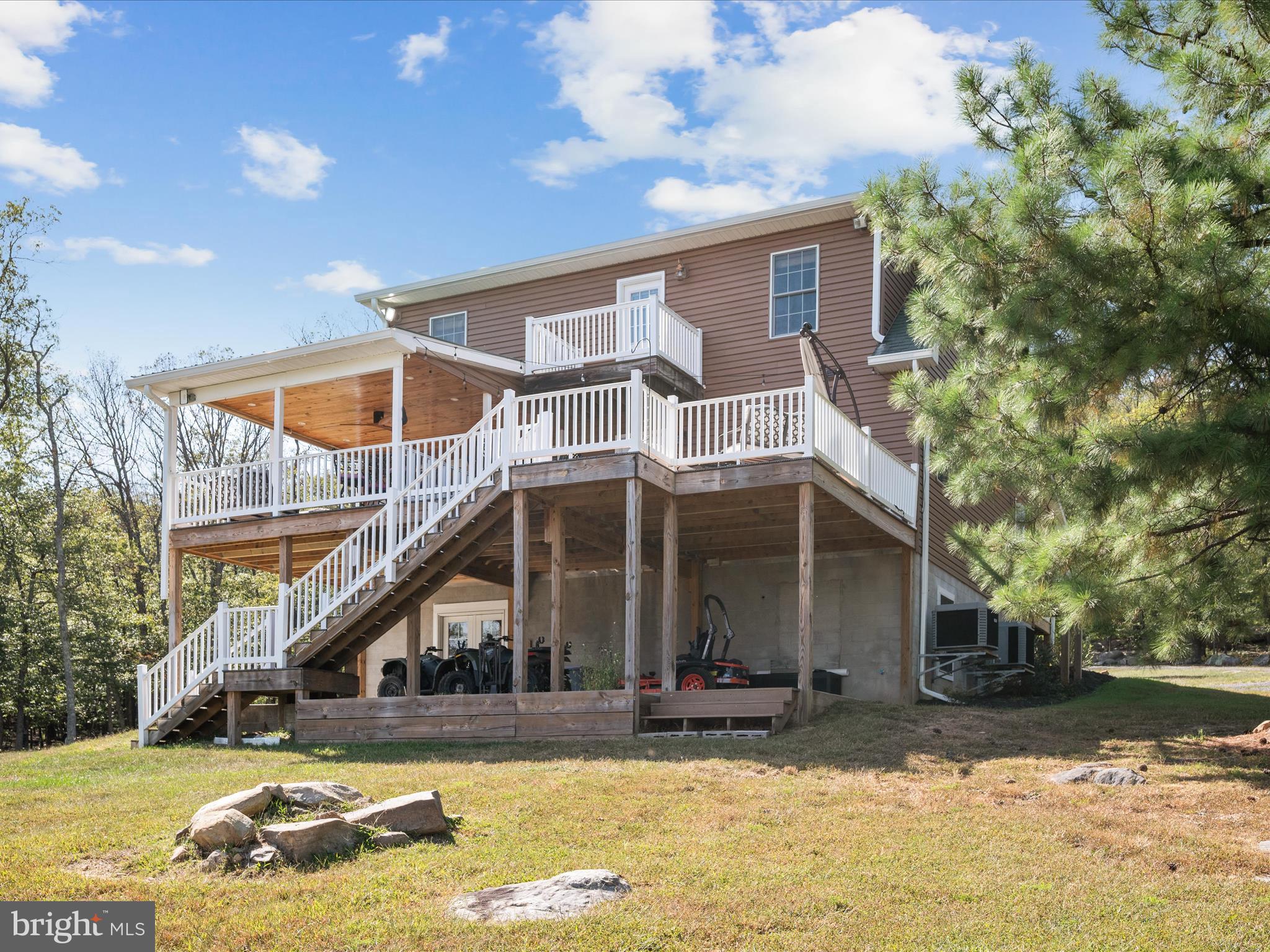 RIVER RIDGE - Residential