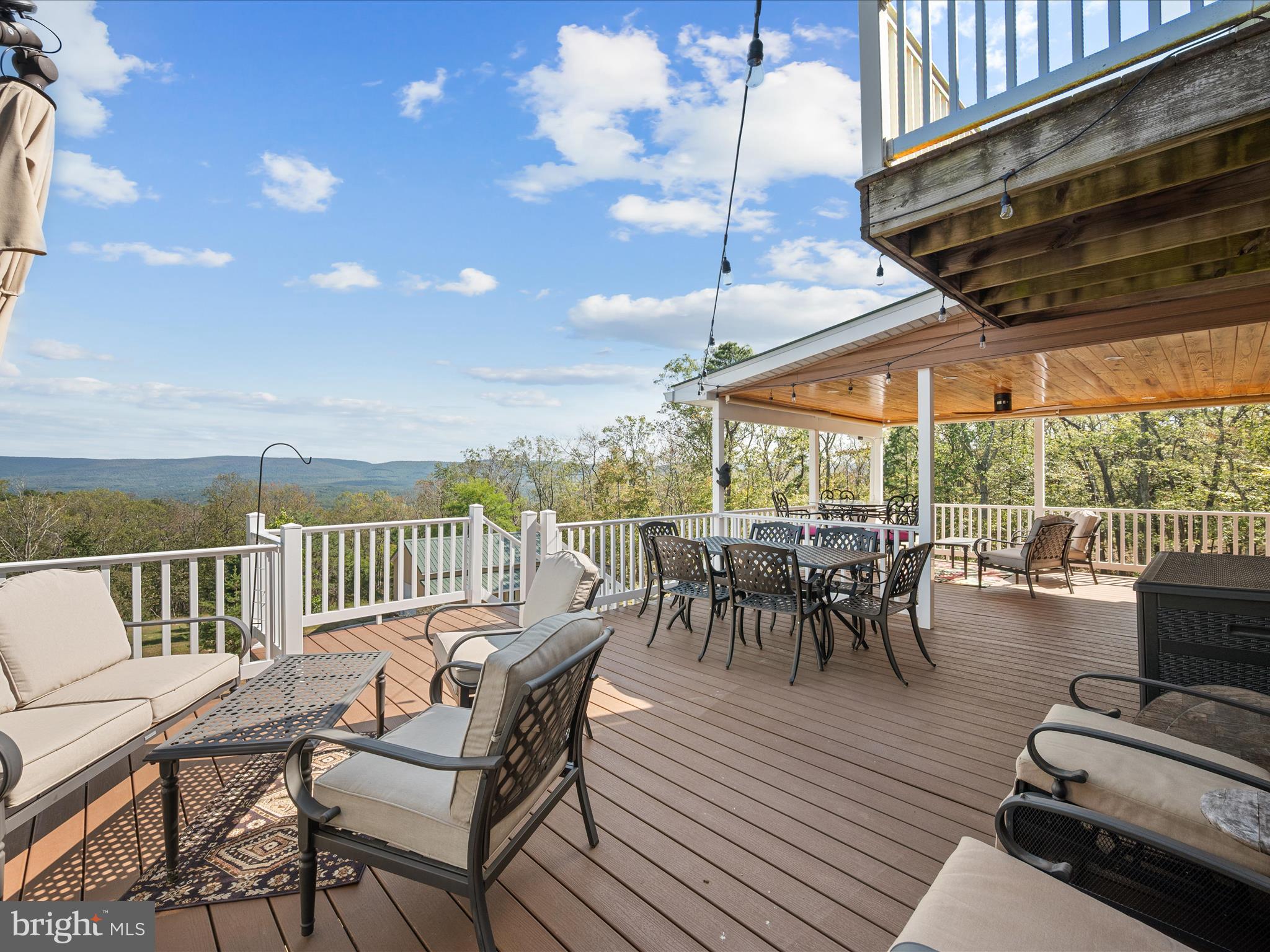 RIVER RIDGE - Residential