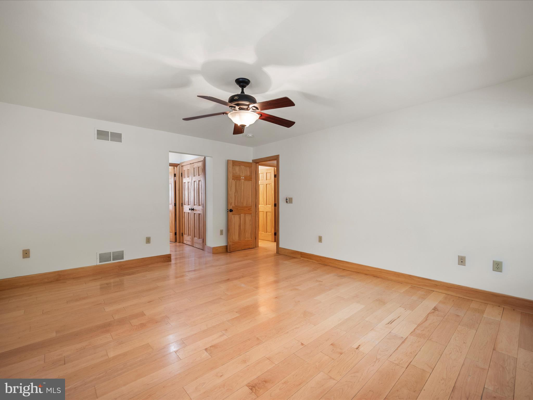 RIVER RIDGE - Residential