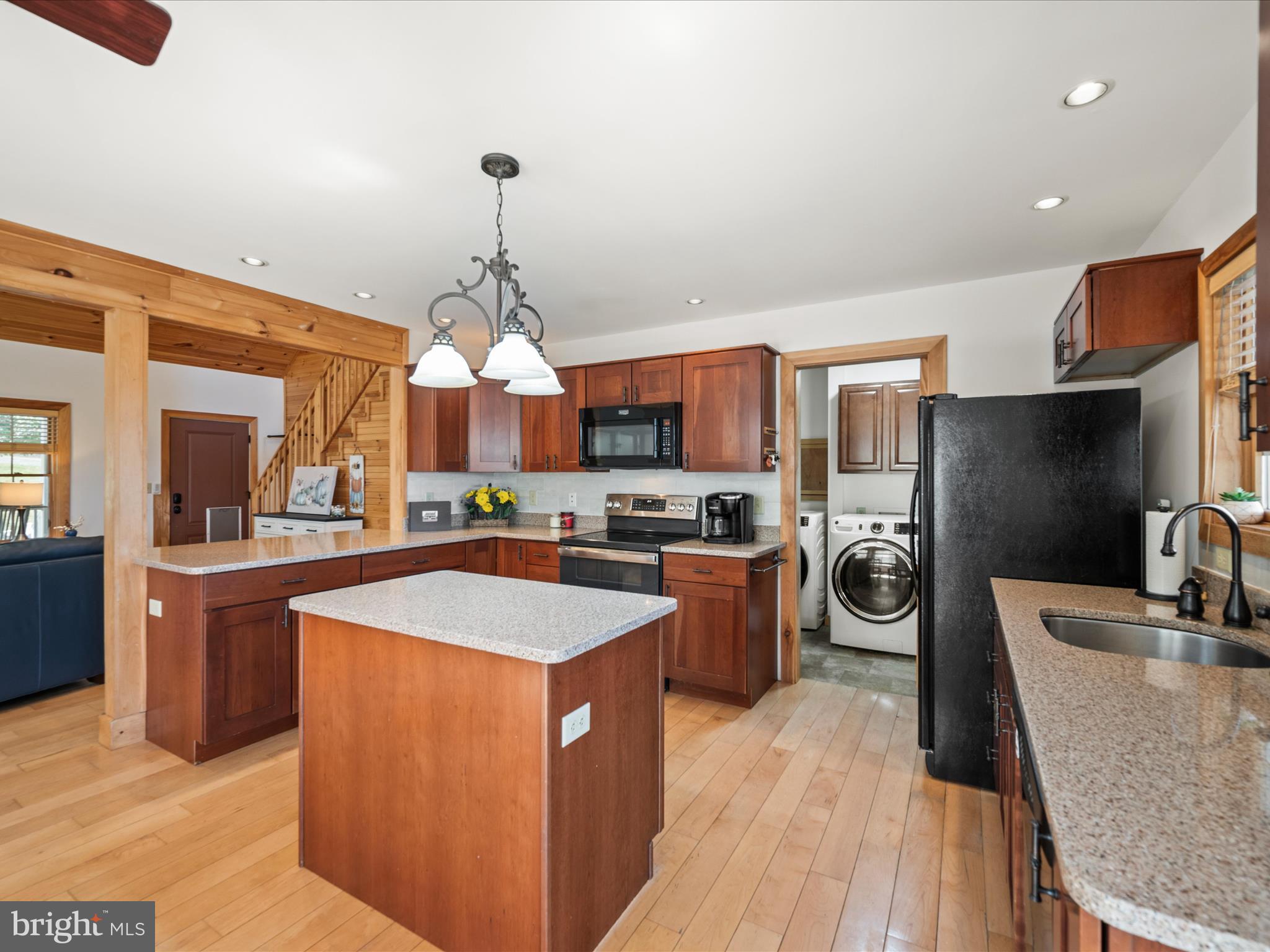 RIVER RIDGE - Residential