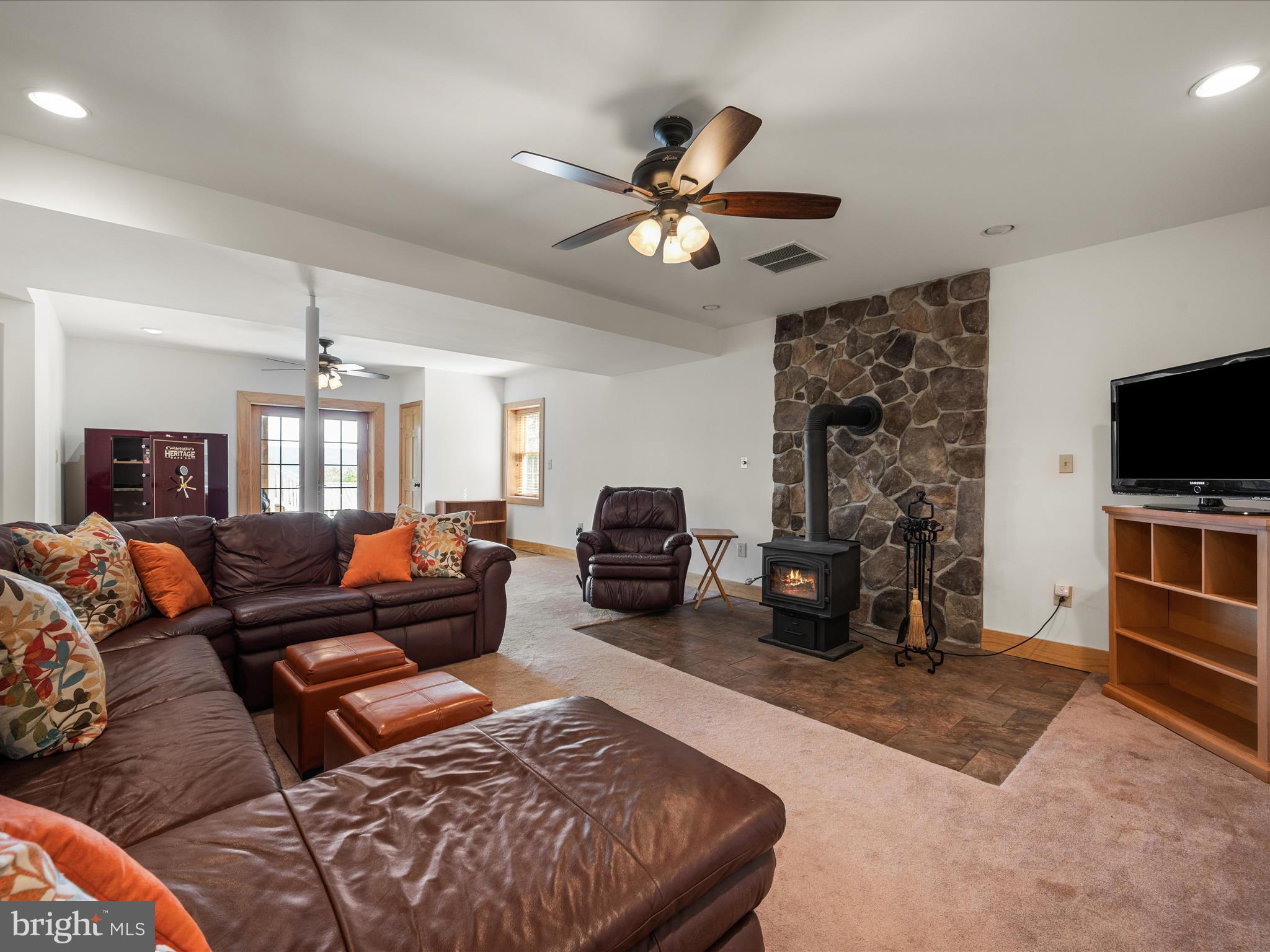 RIVER RIDGE - Residential