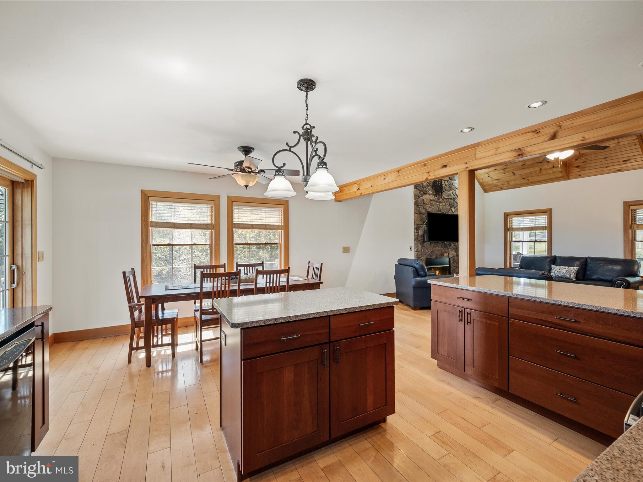 RIVER RIDGE - Residential