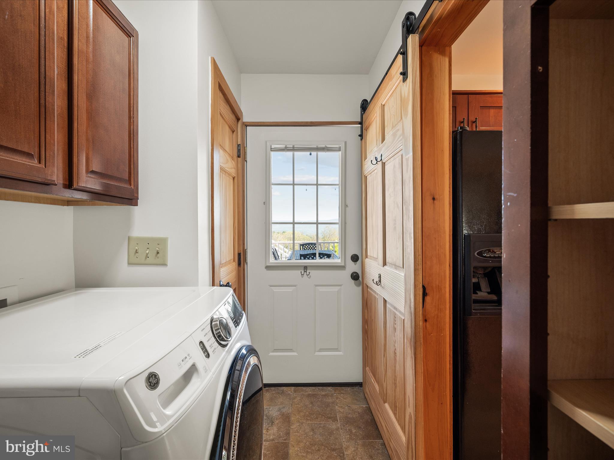 RIVER RIDGE - Residential