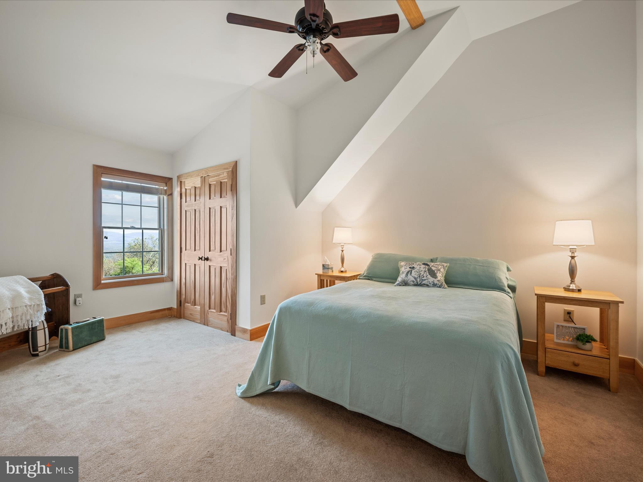 RIVER RIDGE - Residential