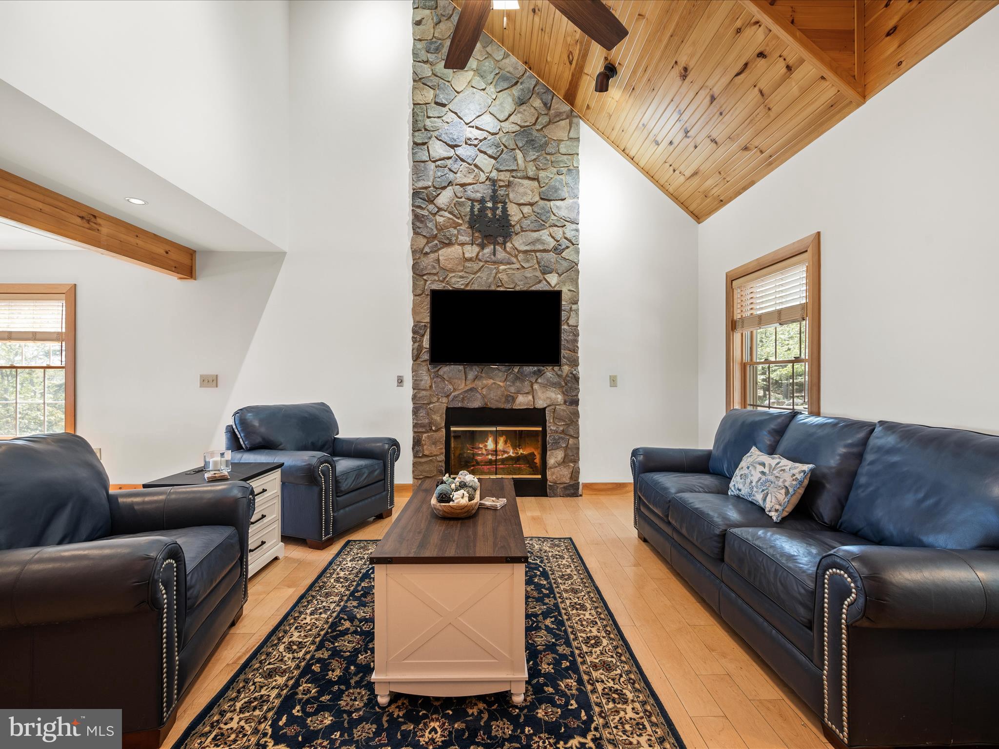 RIVER RIDGE - Residential