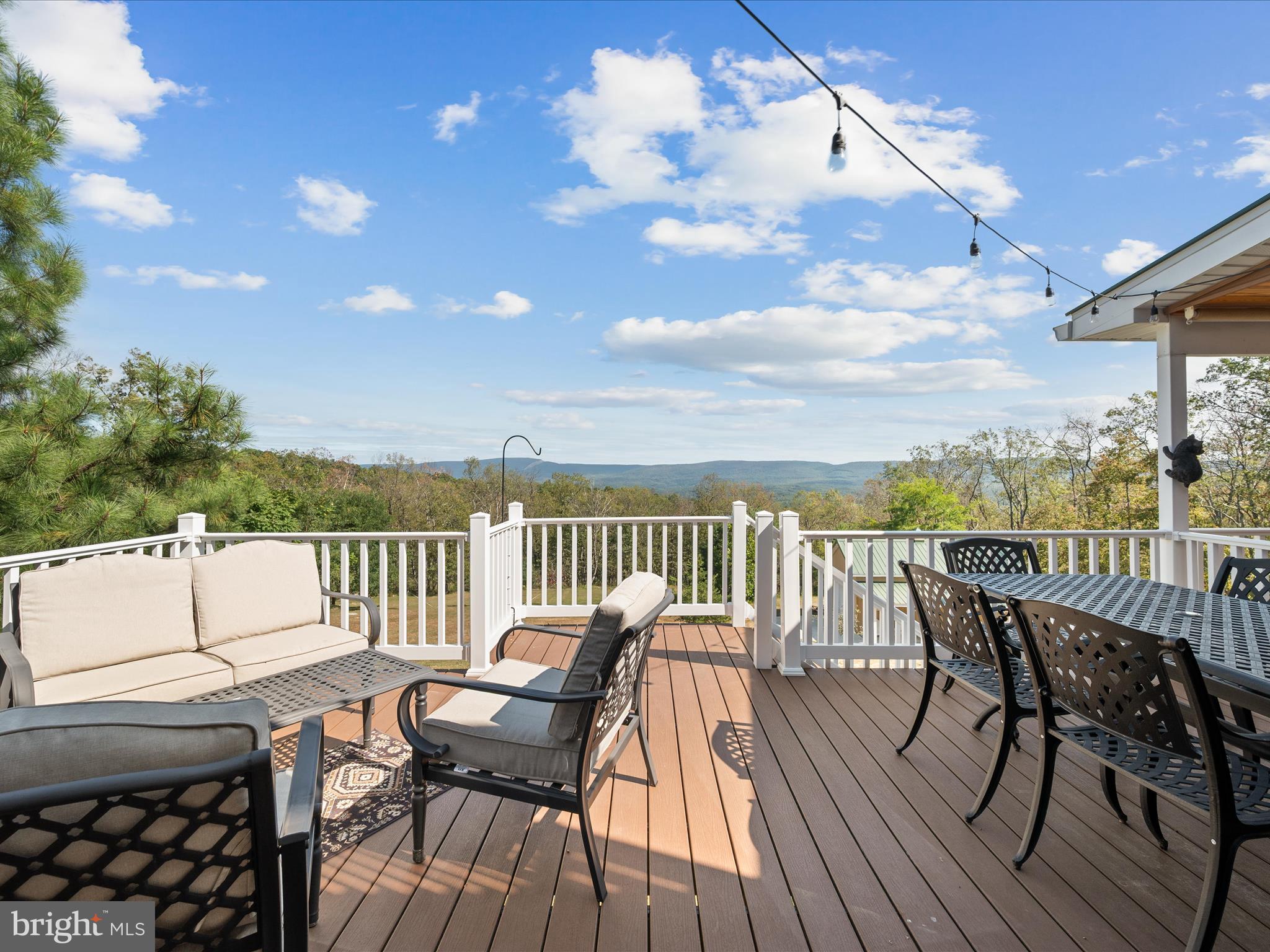 RIVER RIDGE - Residential