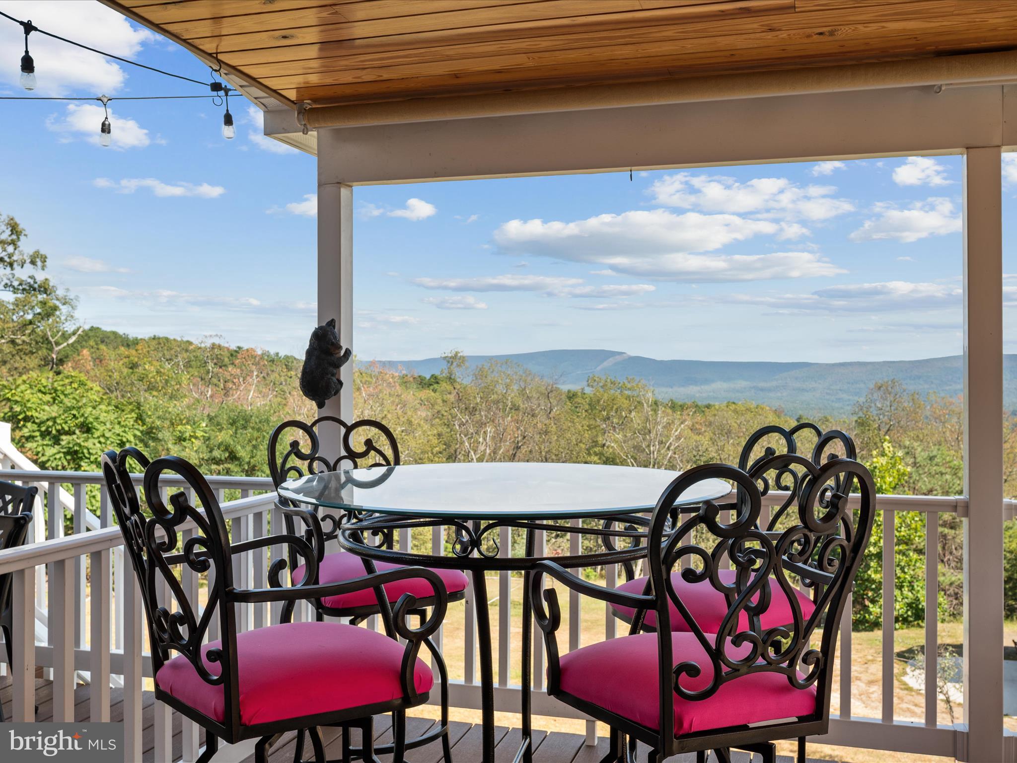 RIVER RIDGE - Residential