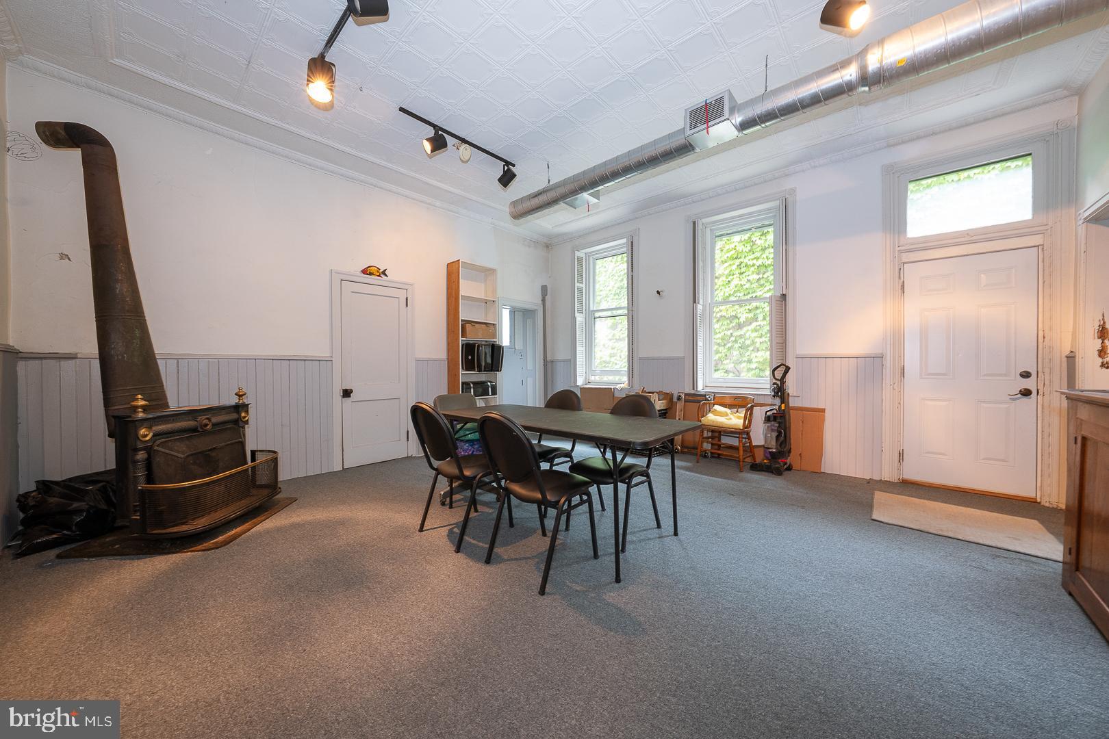 ART MUSEUM AREA - Residential