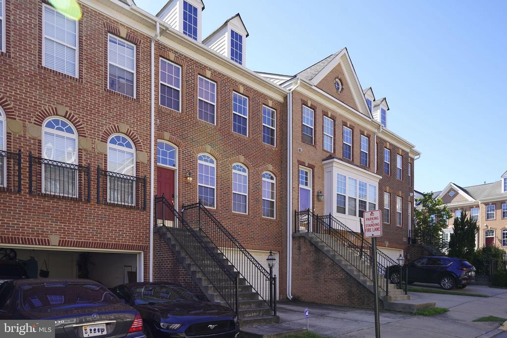 Photo of 5685 Faircloth Court, CENTREVILLE, VA 20120 (MLS # VAFX2273194)