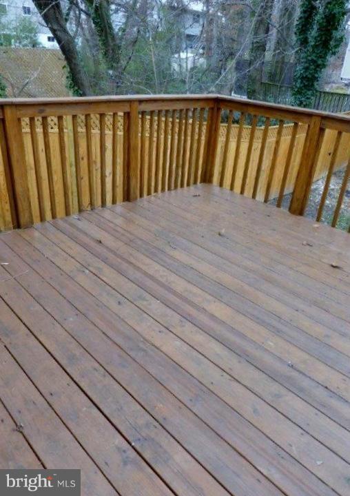 LAKE RIDGE - Residential