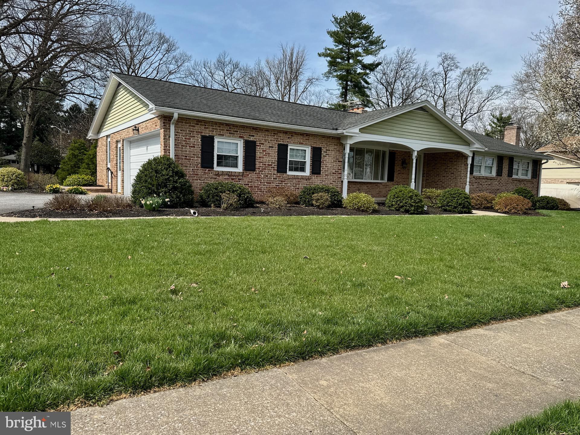 436 HUNTING PARK LANE