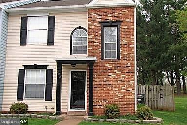 SOUTHRIDGE TOWNHOUSES - Residential