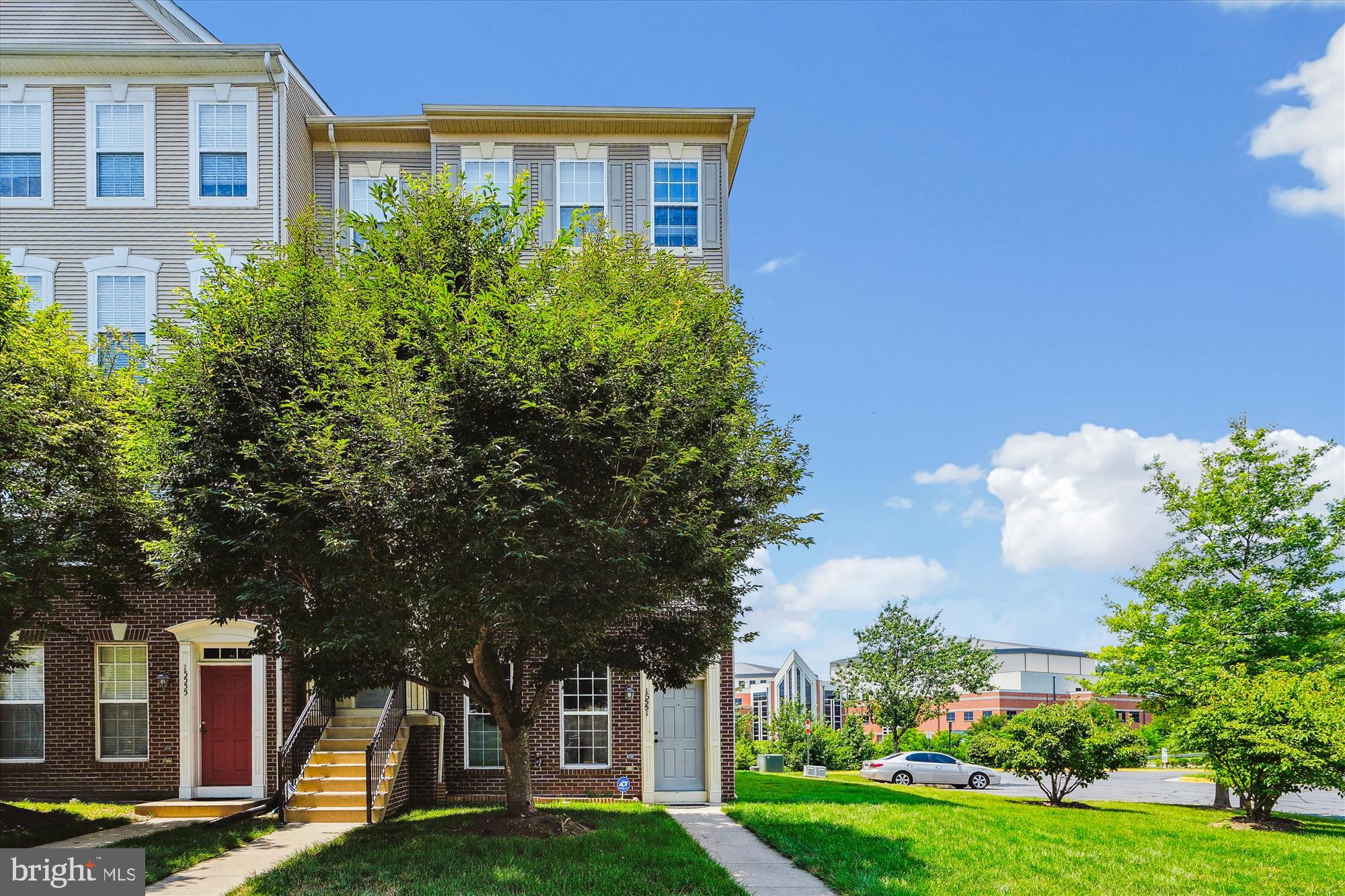 15551 JOHN DISKIN CIRCLE