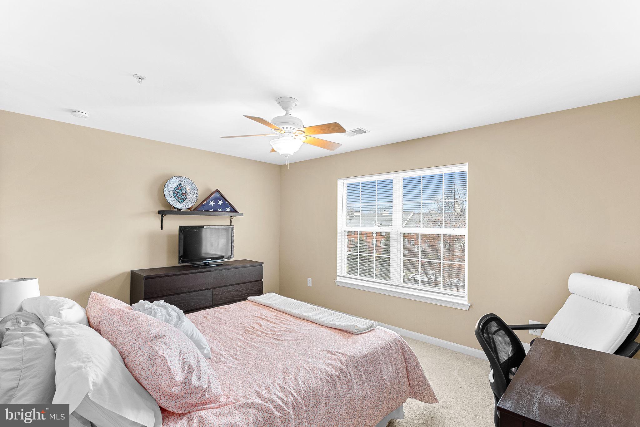 LEESBURG GATEWAY II - Residential