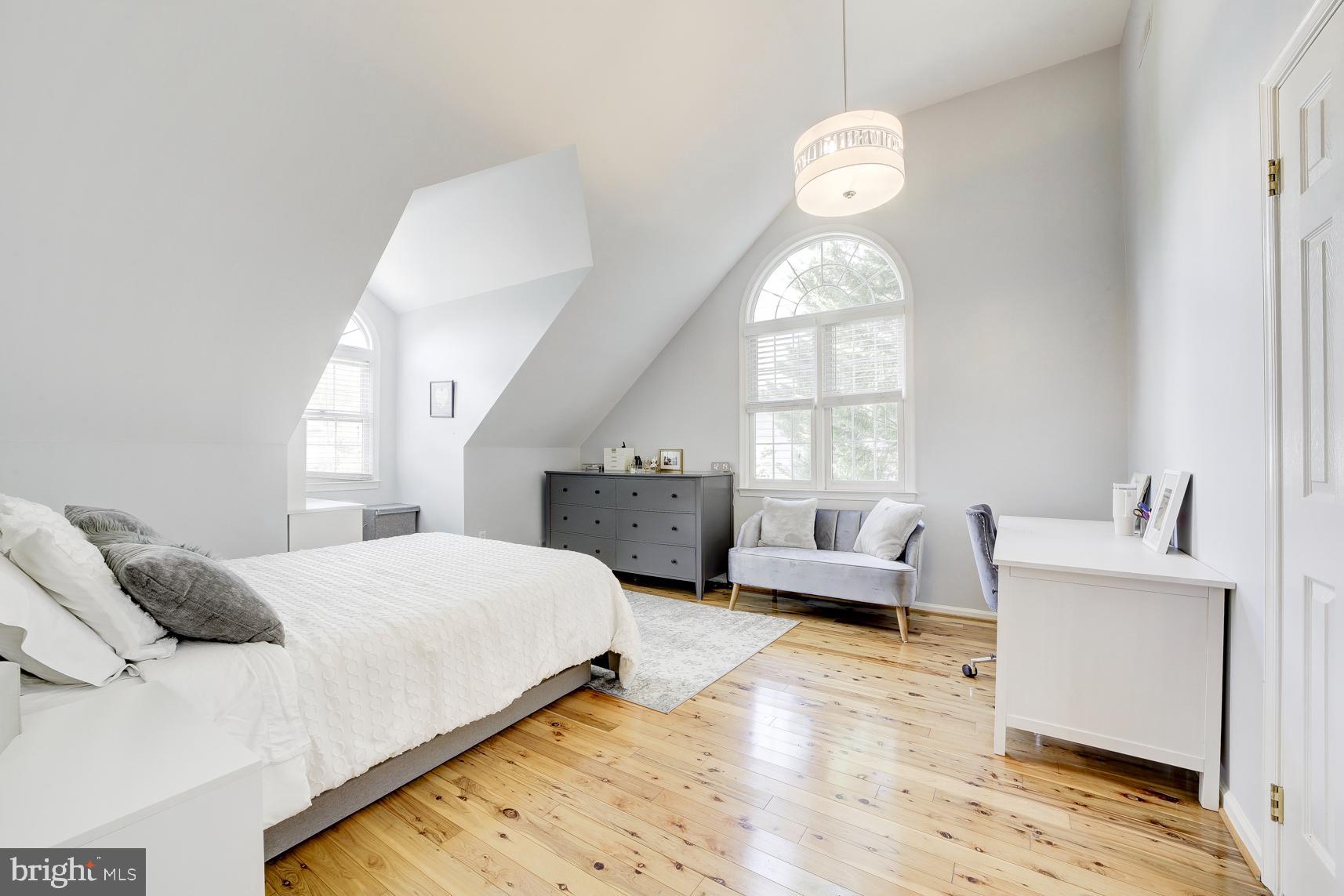 ROCK CREEK FOREST - Residential