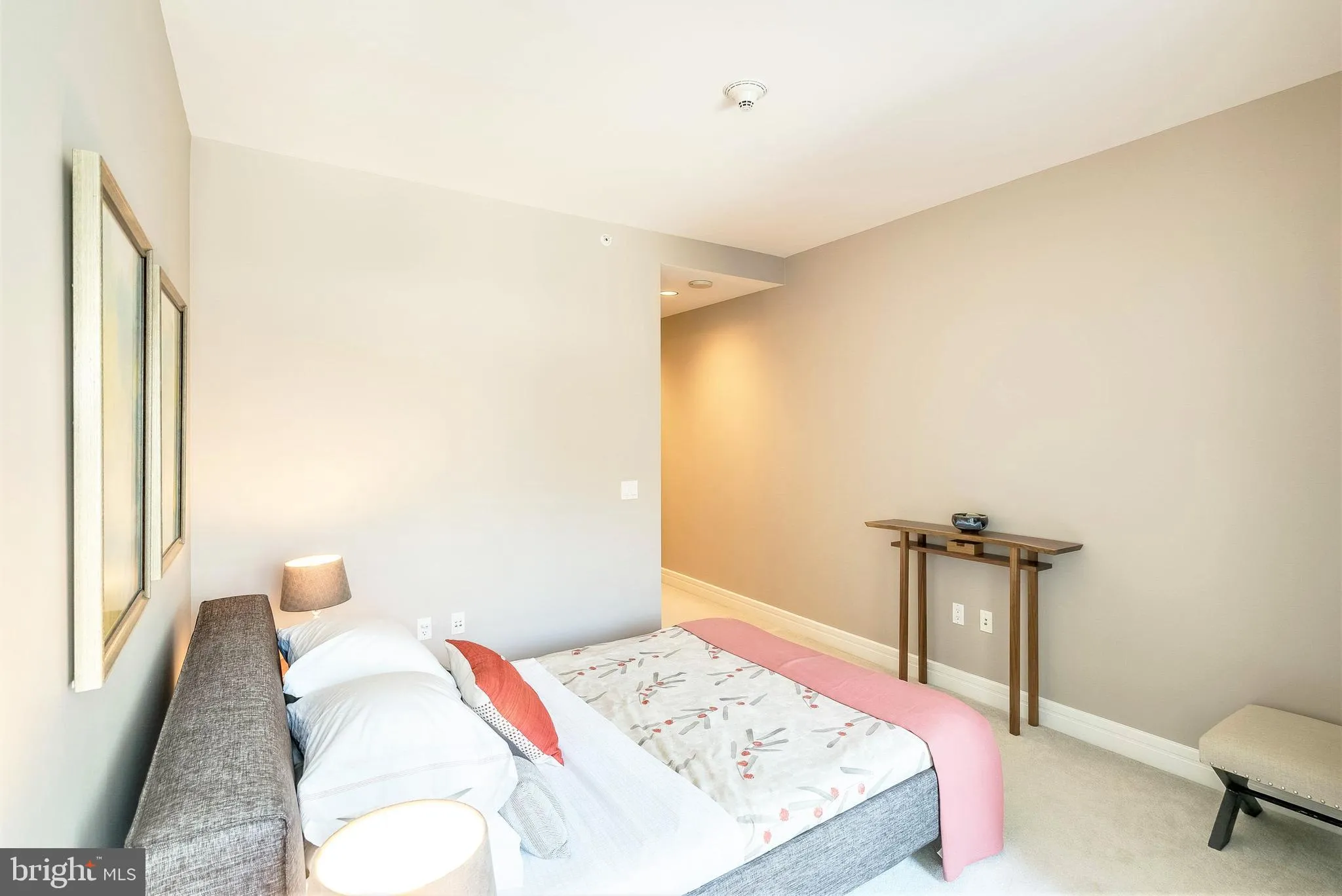 Philadelphia, Pennsylvania 19102, United States, 2 Bedrooms Bedrooms, ,2 BathroomsBathrooms,Residential,Active,149887