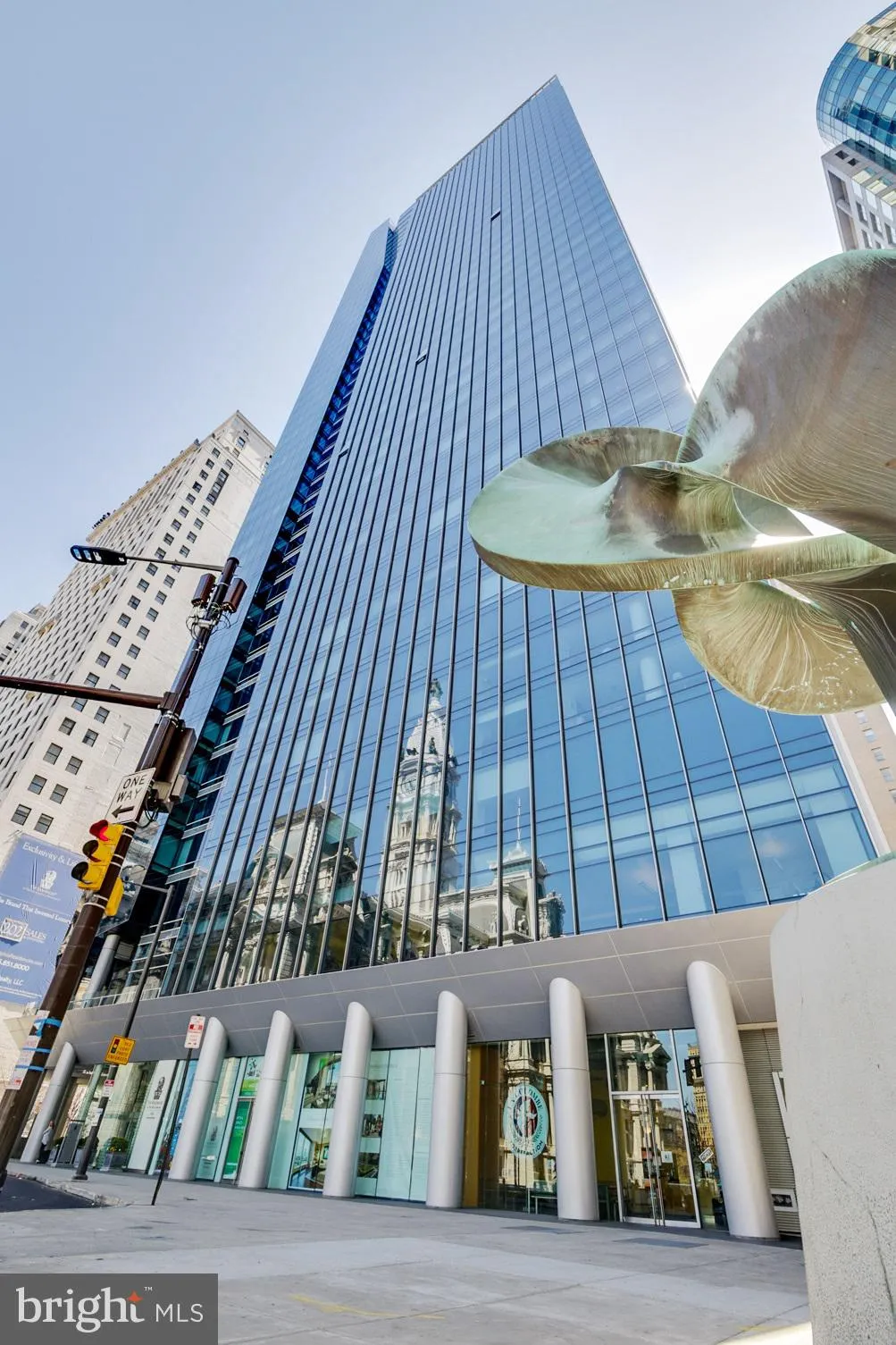 Philadelphia, Pennsylvania 19102, United States, 2 Bedrooms Bedrooms, ,2 BathroomsBathrooms,Residential,Active,149887