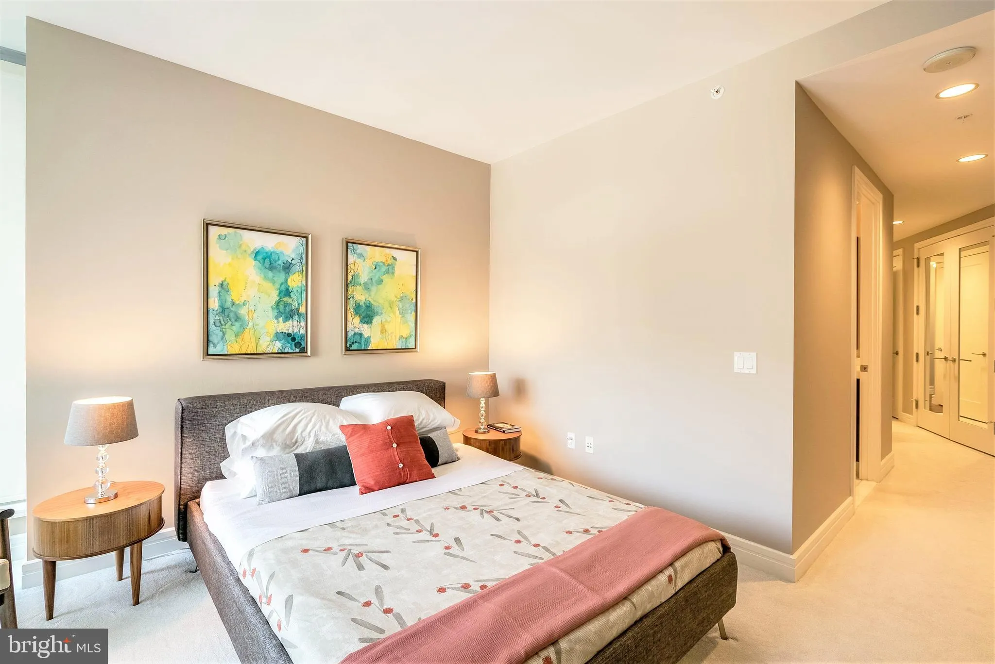 Philadelphia, Pennsylvania 19102, United States, 2 Bedrooms Bedrooms, ,2 BathroomsBathrooms,Residential,Active,149887