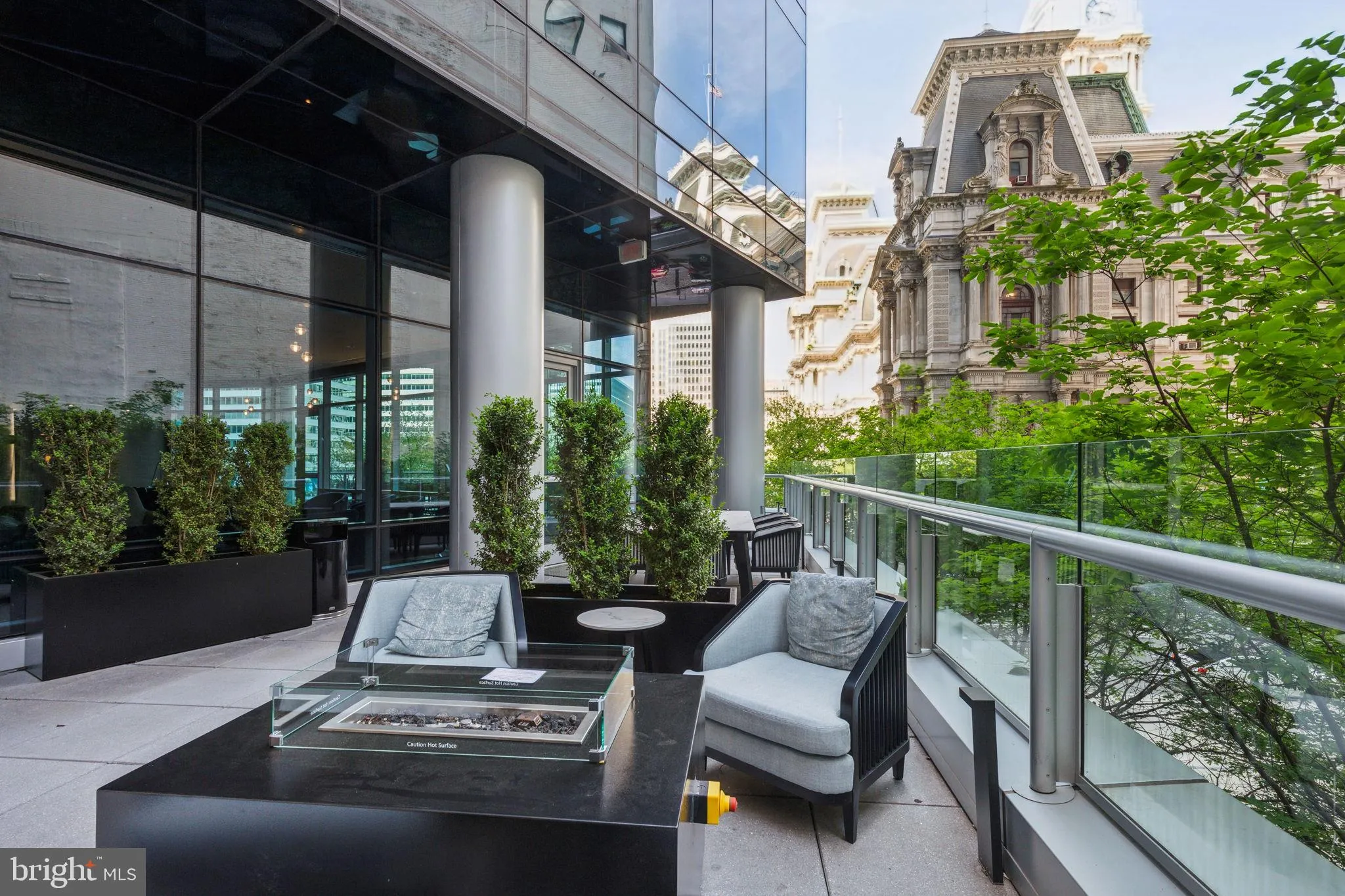 Philadelphia, Pennsylvania 19102, United States, 2 Bedrooms Bedrooms, ,2 BathroomsBathrooms,Residential,Active,149887