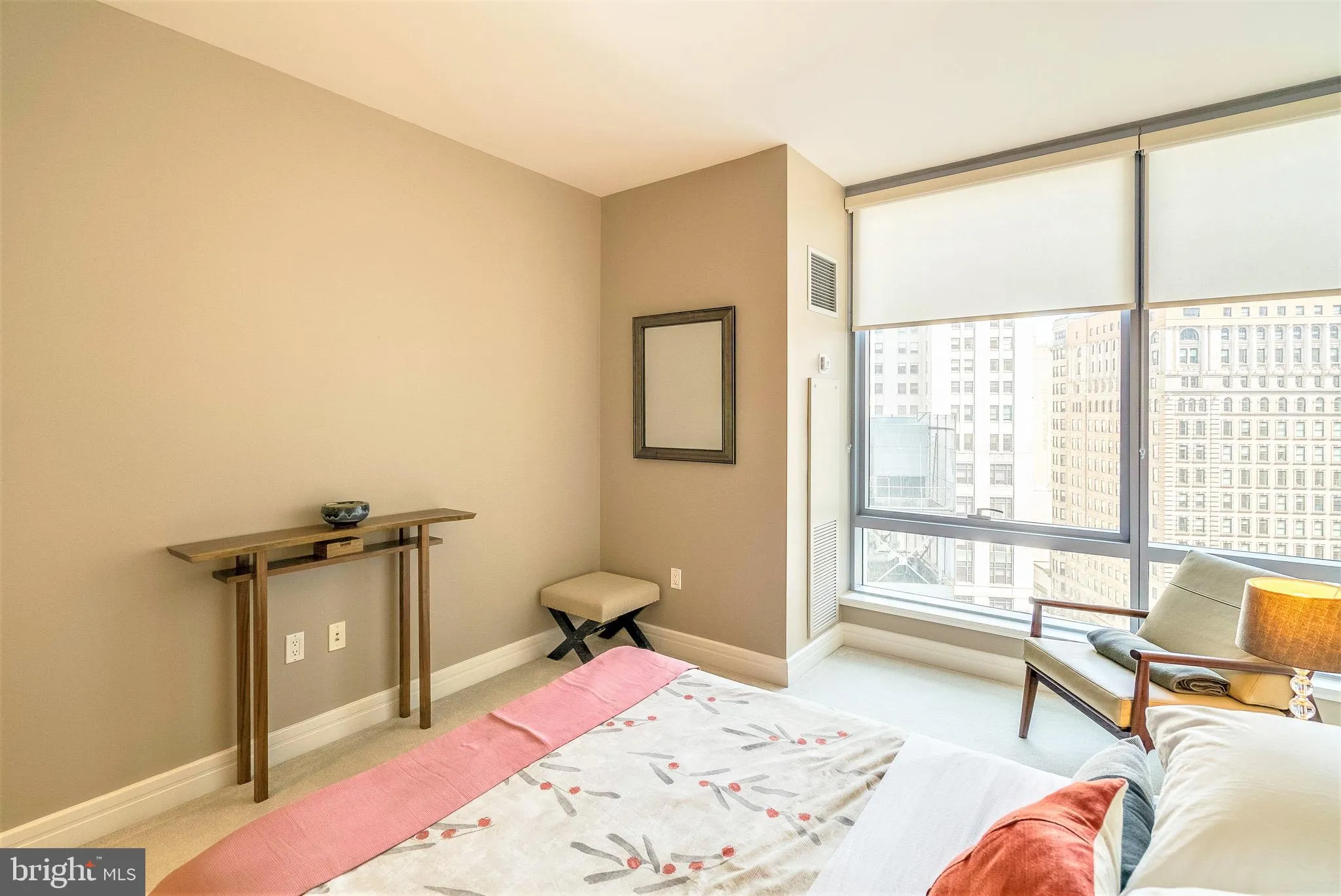 Philadelphia, Pennsylvania 19102, United States, 2 Bedrooms Bedrooms, ,2 BathroomsBathrooms,Residential,Active,149887