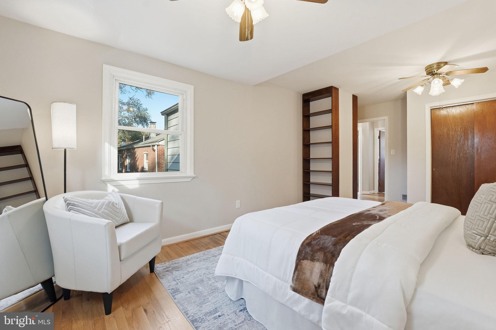 TEMPLETON MANOR - Residential