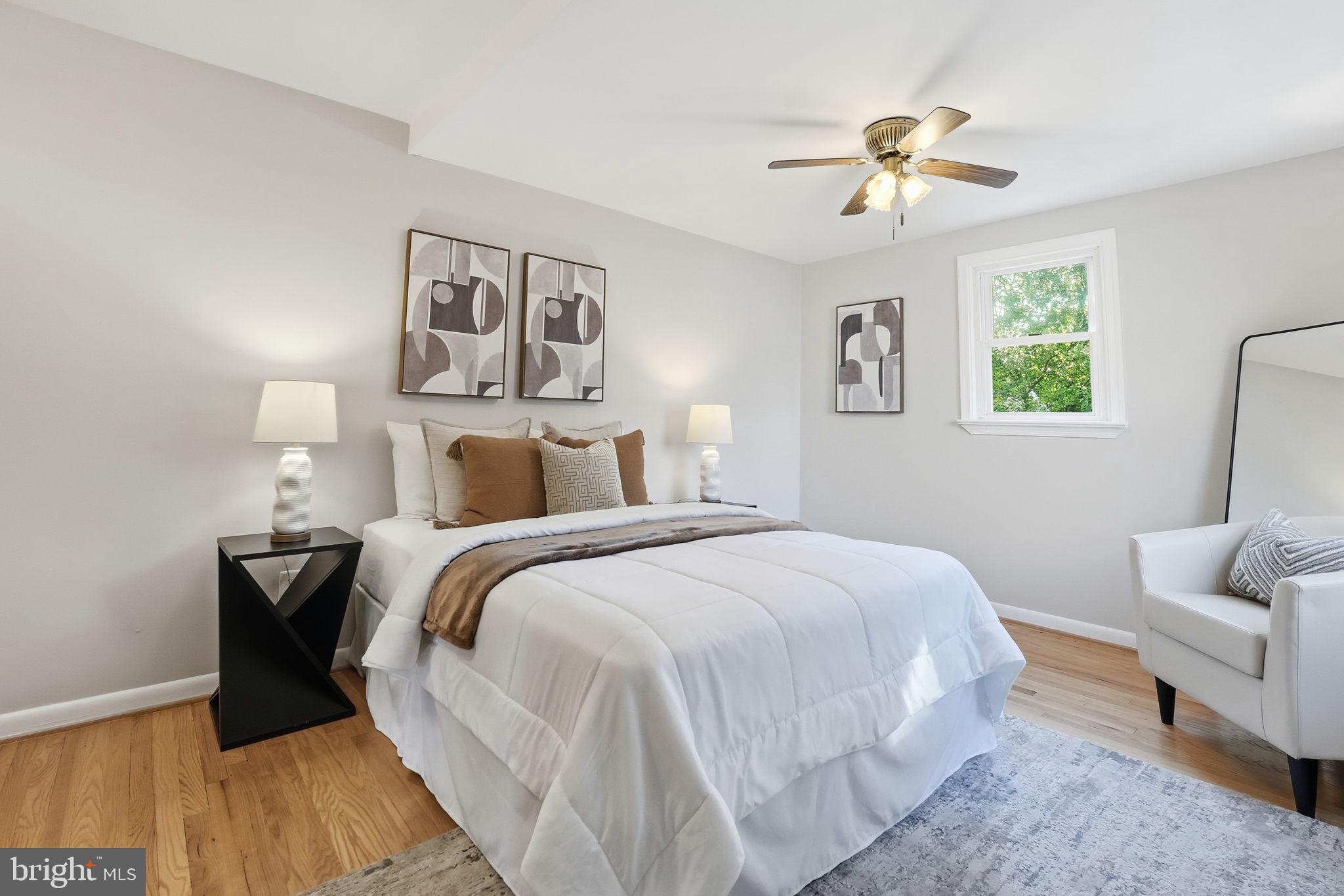 TEMPLETON MANOR - Residential