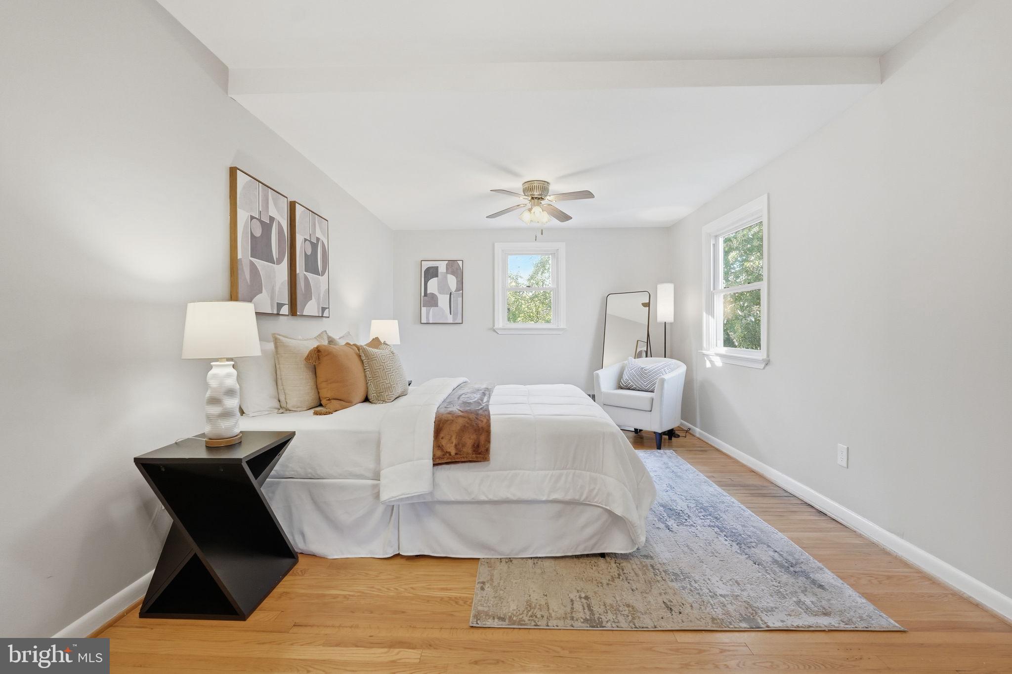 TEMPLETON MANOR - Residential