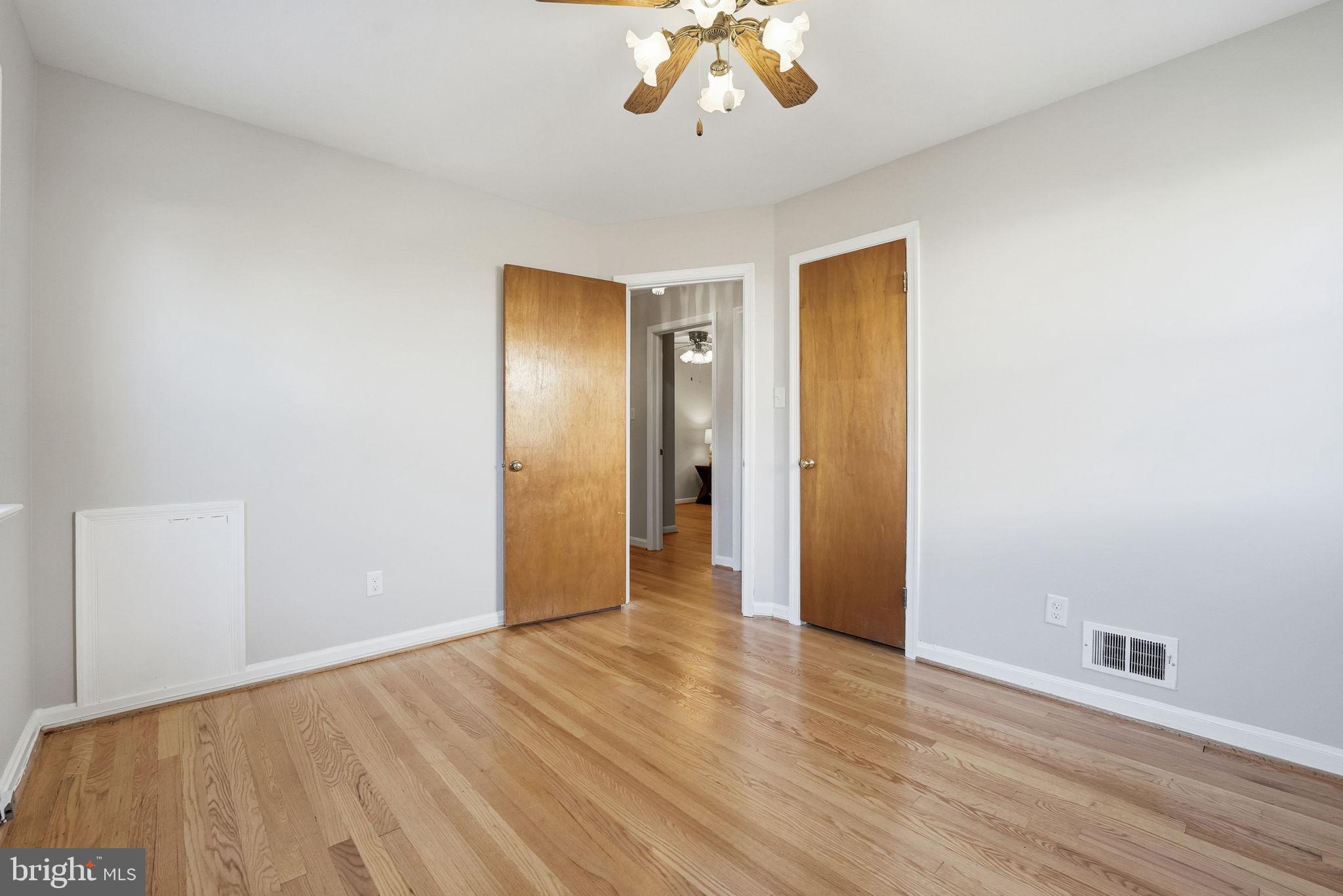 TEMPLETON MANOR - Residential