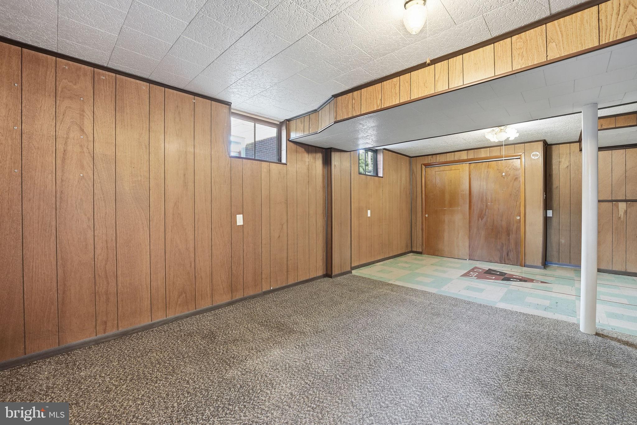 TEMPLETON MANOR - Residential