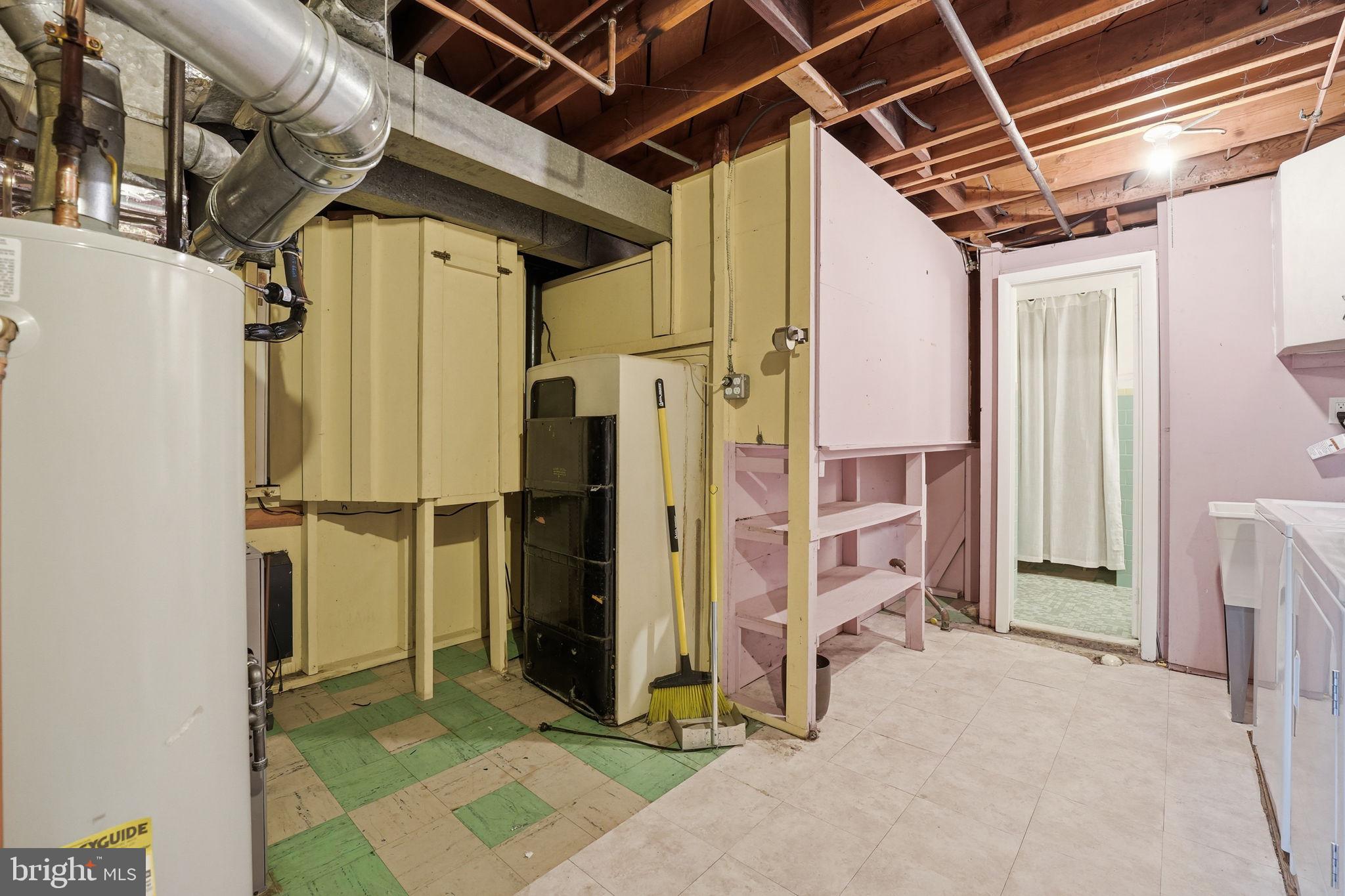 TEMPLETON MANOR - Residential