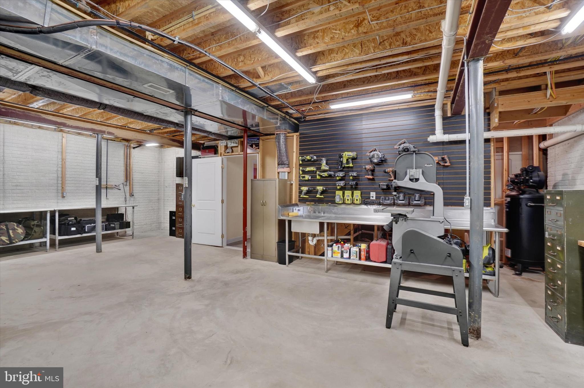 VERNON WOODS - Residential