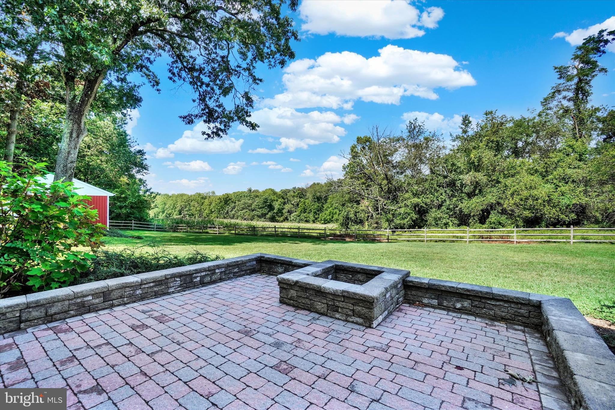 VERNON WOODS - Residential