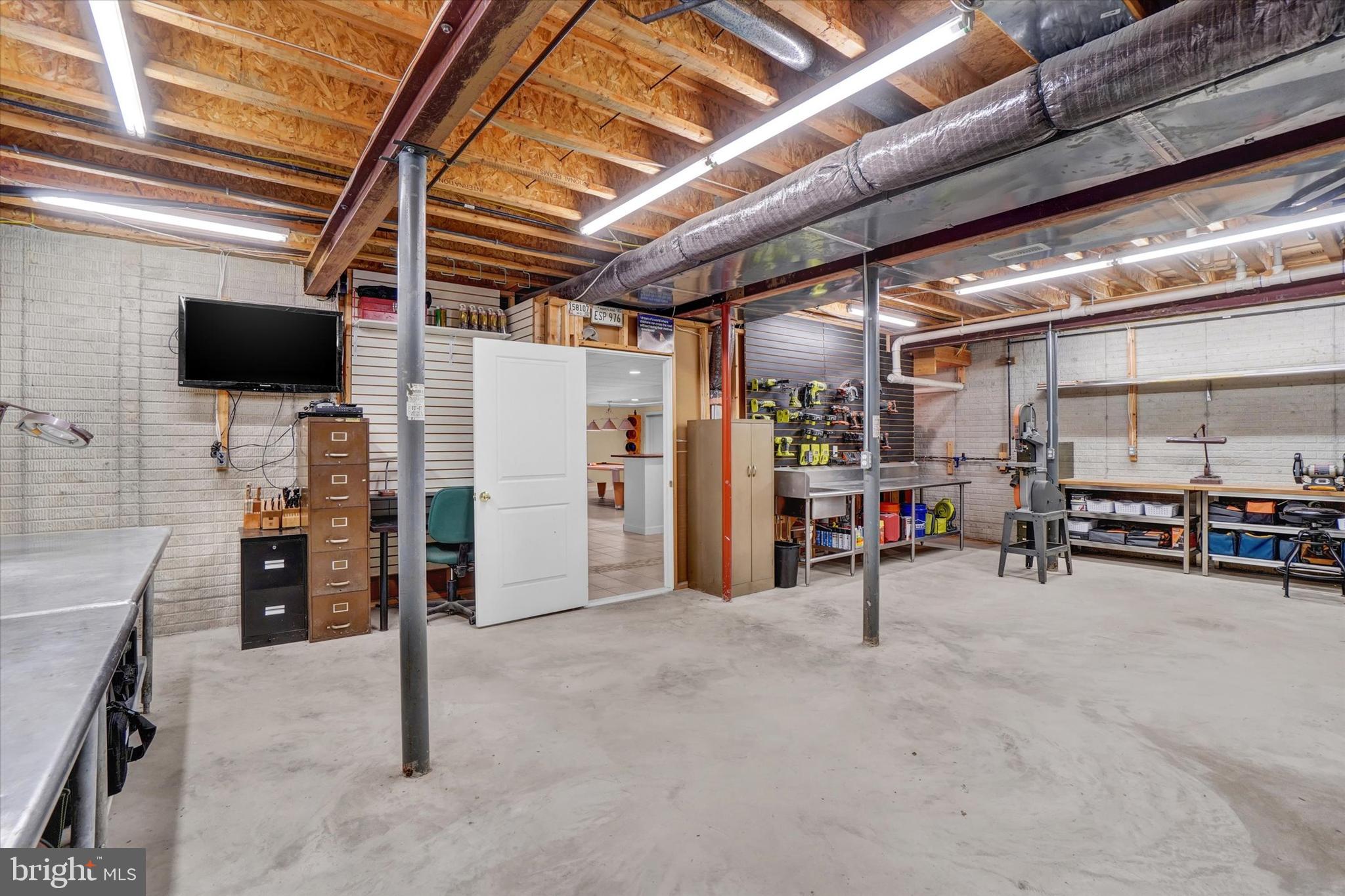 VERNON WOODS - Residential